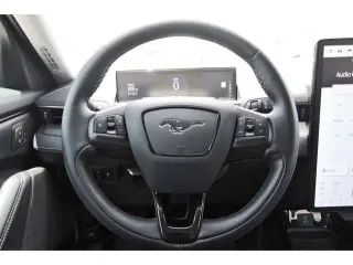 Ford Mustang Mach-E 2024 AWD Select 4dr SUV