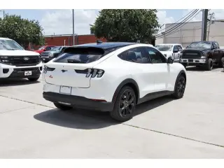 Ford Mustang Mach-E 2024 AWD Select 4dr SUV
