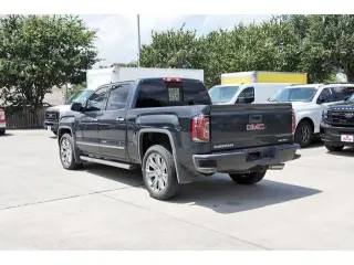 GMC Sierra 1500 2018 4x4 Denali 4dr Crew Cab 5.8 ft. SB