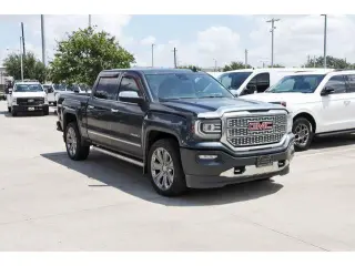 GMC Sierra 1500 2018 4x4 Denali 4dr Crew Cab 5.8 ft. SB