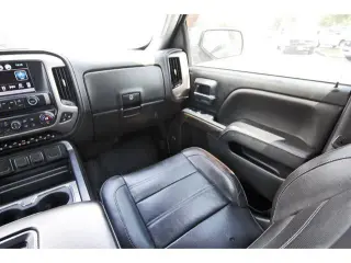 GMC Sierra 1500 2018 4x4 Denali 4dr Crew Cab 5.8 ft. SB