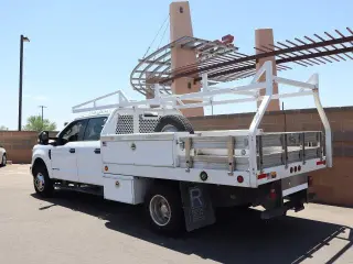 Ford F-350 Super Duty 2019 4x4 XLT 4dr Crew Cab 179 in. WB DRW Chassis