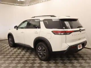Nissan Pathfinder 2024 SV 4dr SUV