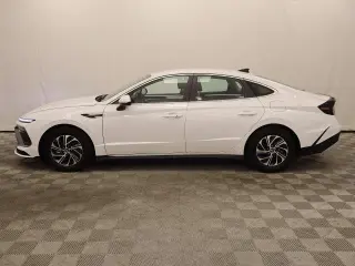 Hyundai SONATA Hybrid 2026 Blue 4dr Sedan