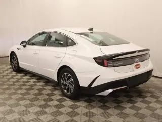 Hyundai SONATA Hybrid 2026 Blue 4dr Sedan