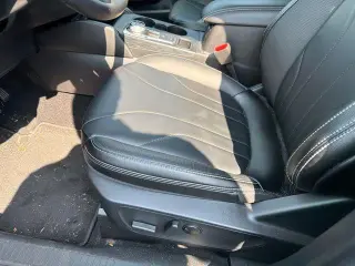 Ford Escape Plug-In Hybrid 2025 PHEV 4dr SUV