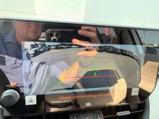 Toyota RAV4 2025 XLE Premium 4dr SUV