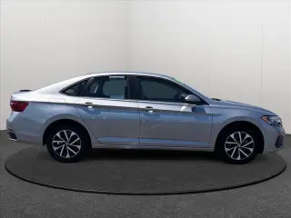 Volkswagen Jetta 2024 S 4dr Sedan 8A