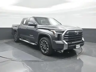 Toyota Tundra 2023 4x4 Limited 4dr CrewMax Cab Pickup SB