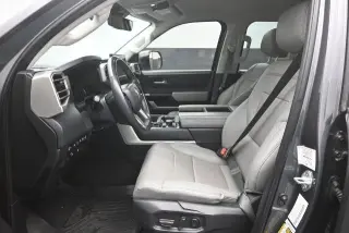 Toyota Tundra 2023 4x4 Limited 4dr CrewMax Cab Pickup SB