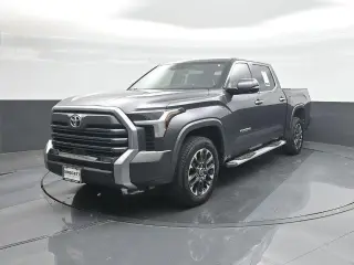 Toyota Tundra 2023 4x4 Limited 4dr CrewMax Cab Pickup SB