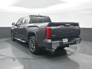 Toyota Tundra 2023 4x4 Limited 4dr CrewMax Cab Pickup SB