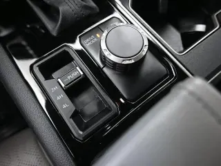 Toyota Tundra 2023 4x4 Limited 4dr CrewMax Cab Pickup SB