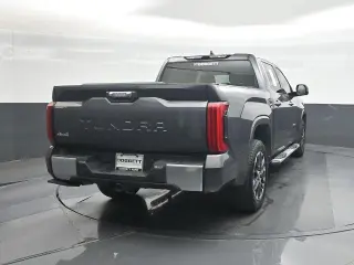 Toyota Tundra 2023 4x4 Limited 4dr CrewMax Cab Pickup SB