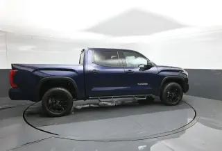 Toyota Tundra 2023 4x4 SR5 4dr CrewMax Cab Pickup SB