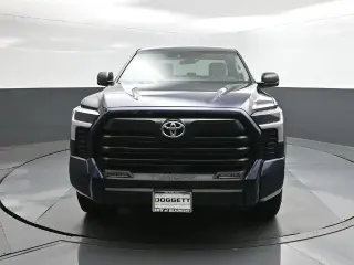 Toyota Tundra 2023 4x4 SR5 4dr CrewMax Cab Pickup SB