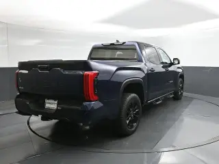 Toyota Tundra 2023 4x4 SR5 4dr CrewMax Cab Pickup SB