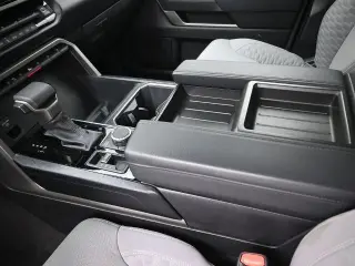 Toyota Tundra 2023 4x4 SR5 4dr CrewMax Cab Pickup SB