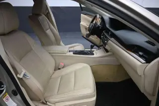 Lexus ES 300h 2014 4dr Sedan