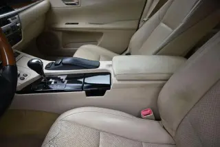 Lexus ES 300h 2014 4dr Sedan