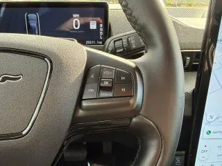 Ford Mustang Mach-E 2023 AWD Premium 4dr SUV