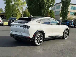 Ford Mustang Mach-E 2023 AWD Premium 4dr SUV