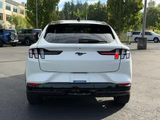 Ford Mustang Mach-E 2023 AWD Premium 4dr SUV