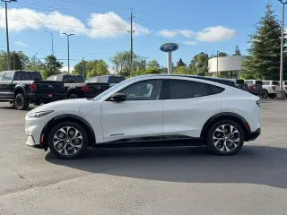 Ford Mustang Mach-E 2023 AWD Premium 4dr SUV