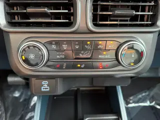 Ford Maverick 2023 AWD XLT 4dr SuperCrew 4.5 ft. SB