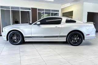 Ford Mustang 2014 V6 Premium 2dr Fastback