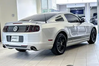 Ford Mustang 2014 V6 Premium 2dr Fastback
