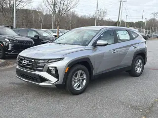 Hyundai TUCSON 2026 SE 4dr SUV