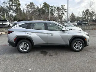 Hyundai TUCSON 2026 SE 4dr SUV