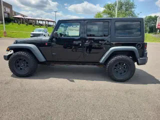 Jeep Wrangler Unlimited 2015 4x4 Sport 4dr SUV