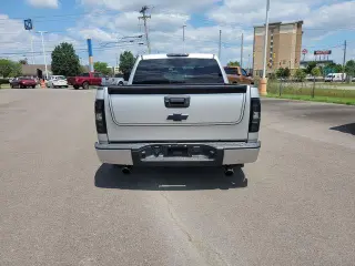 Chevrolet Silverado 1500 2011 4x2 LT 4dr Crew Cab 5.8 ft. SB
