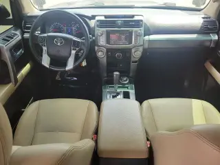 Toyota 4Runner 2016 4x4 SR5 4dr SUV