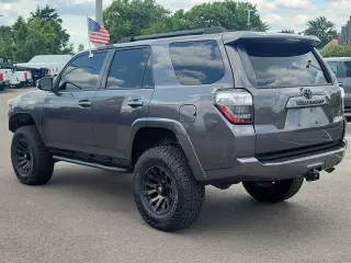 Toyota 4Runner 2016 4x4 SR5 4dr SUV