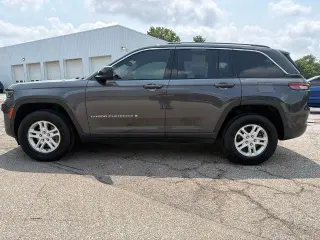 Jeep Grand Cherokee 2023 4x4 Laredo 4dr SUV