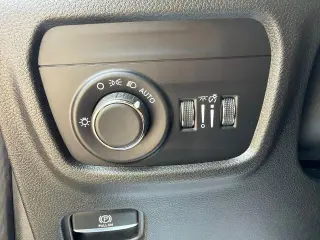 Jeep Grand Cherokee 2023 4x4 Laredo 4dr SUV
