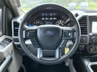 Ford F-150 2018 4x4 XLT 4dr SuperCrew 5.5 ft. SB