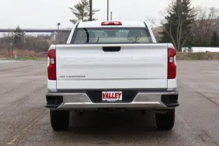 Chevrolet Silverado 1500 2025 4x2 Work Truck 2dr Regular Cab 8 ft. LB
