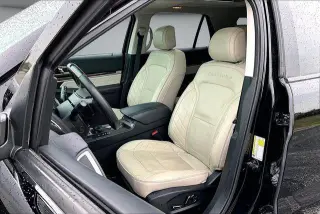 Ford Explorer 2016 AWD Platinum 4dr SUV