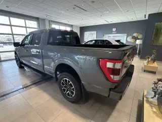 Ford F-150 2021 4x4 Lariat 4dr SuperCrew 5.5 ft. SB