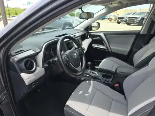 Toyota RAV4 2016 XLE 4dr SUV