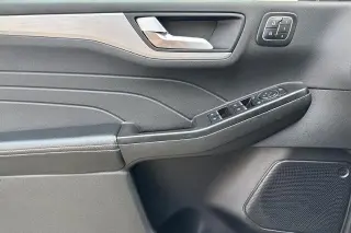 Ford Escape 2025 AWD Platinum 4dr SUV