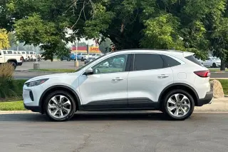 Ford Escape 2025 AWD Platinum 4dr SUV