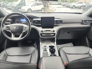 Ford Explorer 2023 AWD XLT 4dr SUV