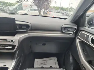 Ford Explorer 2023 AWD XLT 4dr SUV
