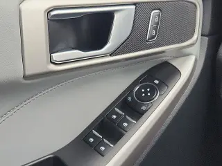 Ford Explorer 2023 AWD XLT 4dr SUV