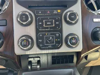 Ford F-250 Super Duty 2013 4x2 Lariat 4dr SuperCab 6.8 ft. SB Pickup